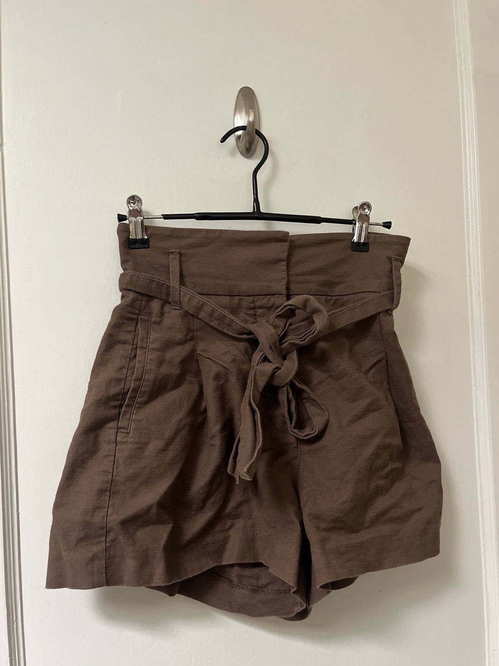 Aritzia Wilfred Taupe Paperbag High-Waisted Tie Belt Cotton Linen Shorts Size 0